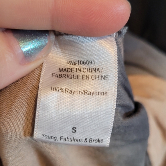 Young, Fabulous & Broke Black Gray Tan Gradient Long Sleeve Top - Picture 5 of 5